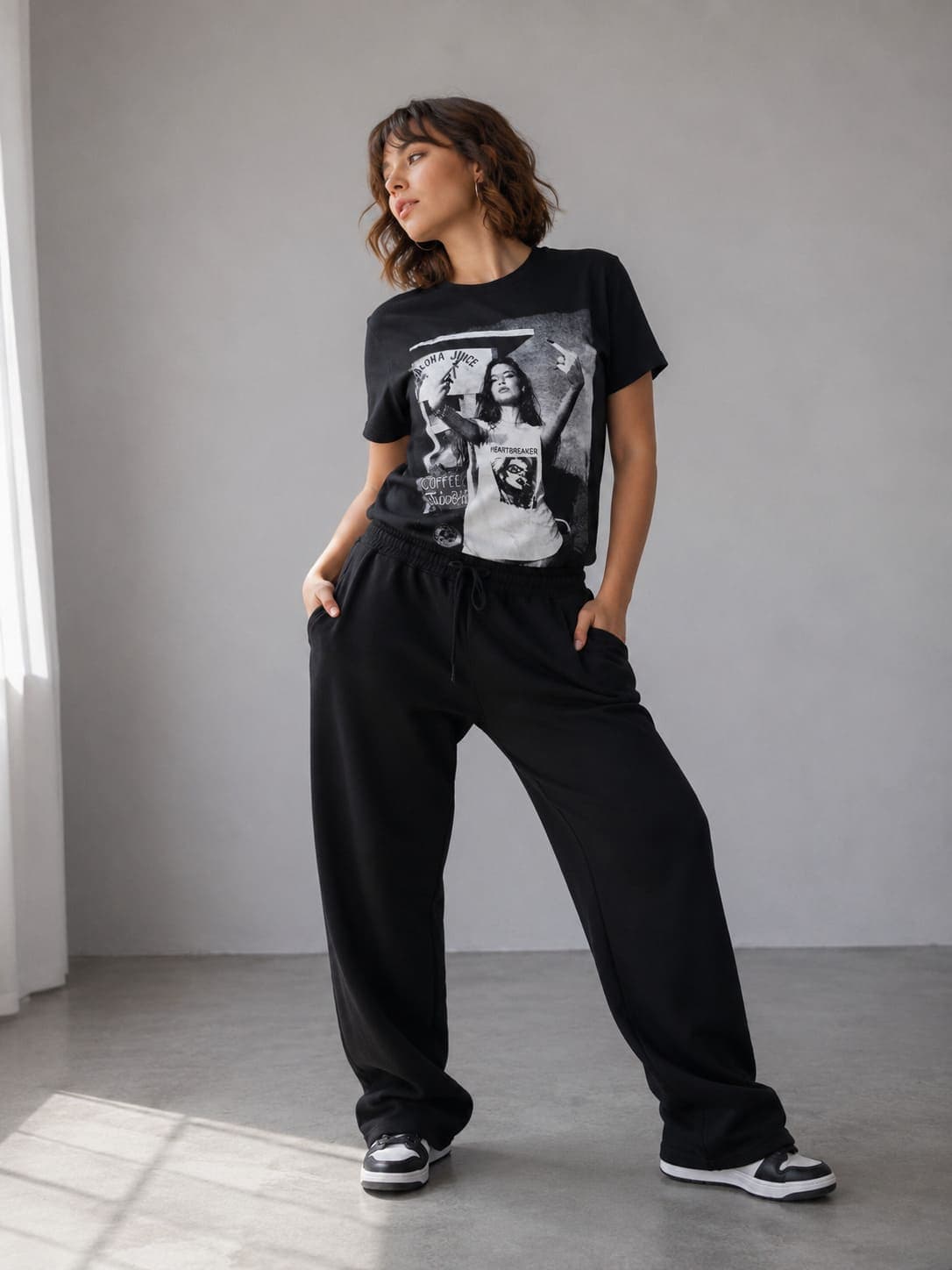 Remera oversize estampada negra